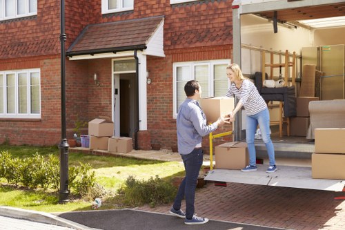 Risk assessment and safe handling process for a house move